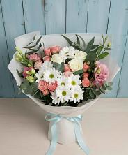 Букет цветов из:  Розы, Лизиантусы и Хризантемы в Култаево