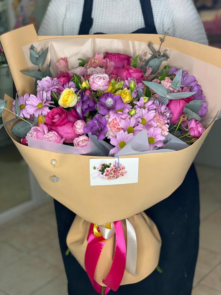 Букет цветов из: Хризантемы, Гвоздики и Альстромерии в Култаево