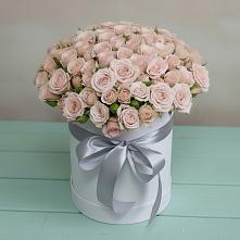 Цветочная композиция из Розы в шляпной коробке в Култаево