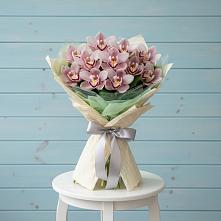 Букет цветов из:  Орхидеи и Розы в Култаево