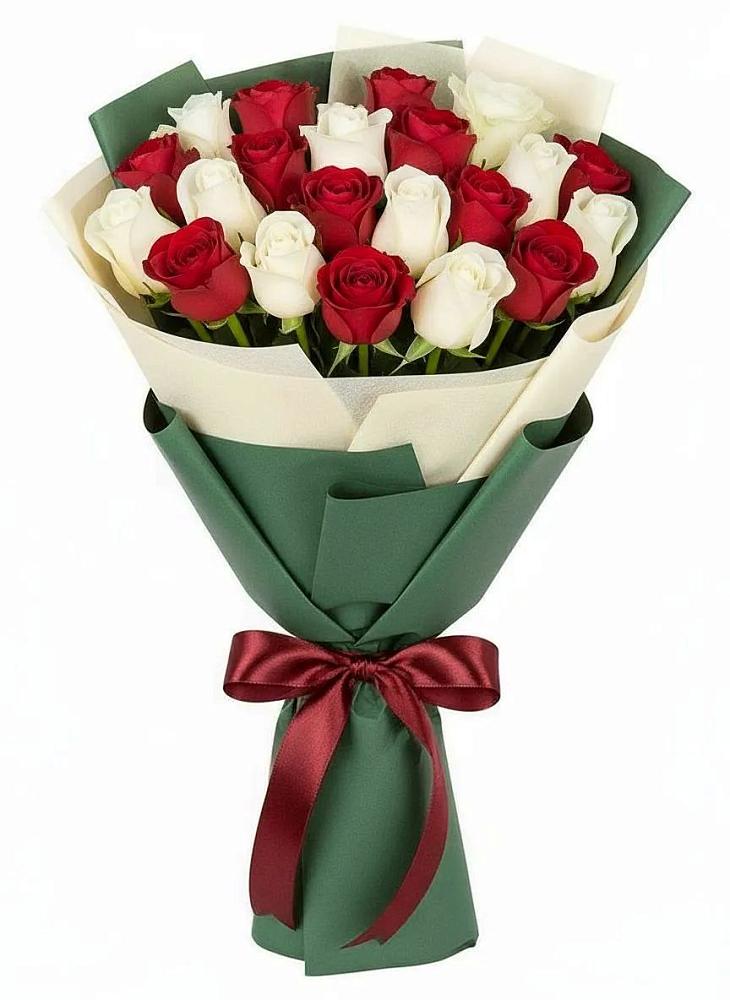 Букет Микс из красных и белых роз в Култаево