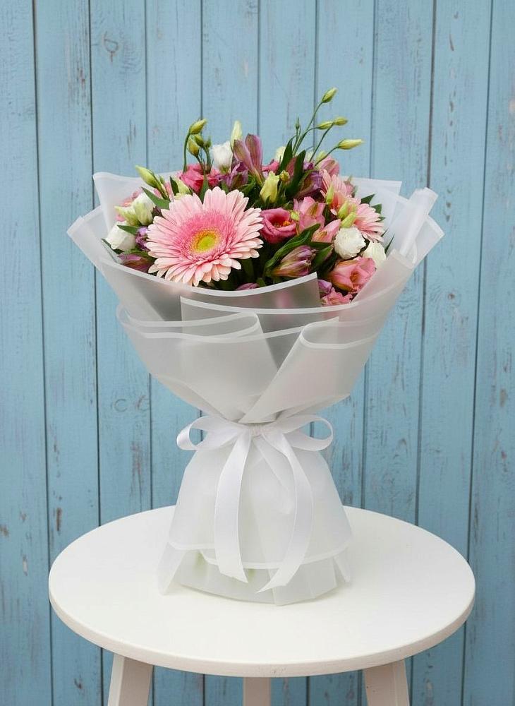 Букет цветов из: Герберы, Альстромерии и Лизиантусы в Култаево