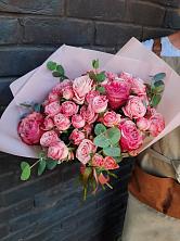 Букет розы в пальмах в Култаево Букет цветов из: Розы в Култаево