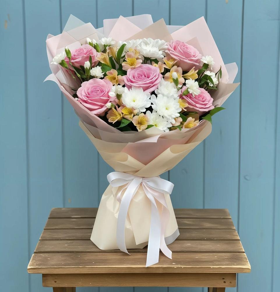 Букет цветов из: Гвоздики, Орхидеи и Розы в Култаево