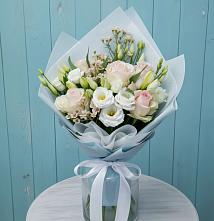 Букет цветов из:  Розы и Лизиантусы в Култаево