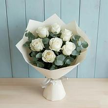 Букет Белые розы в Эвкалипте в Култаево
