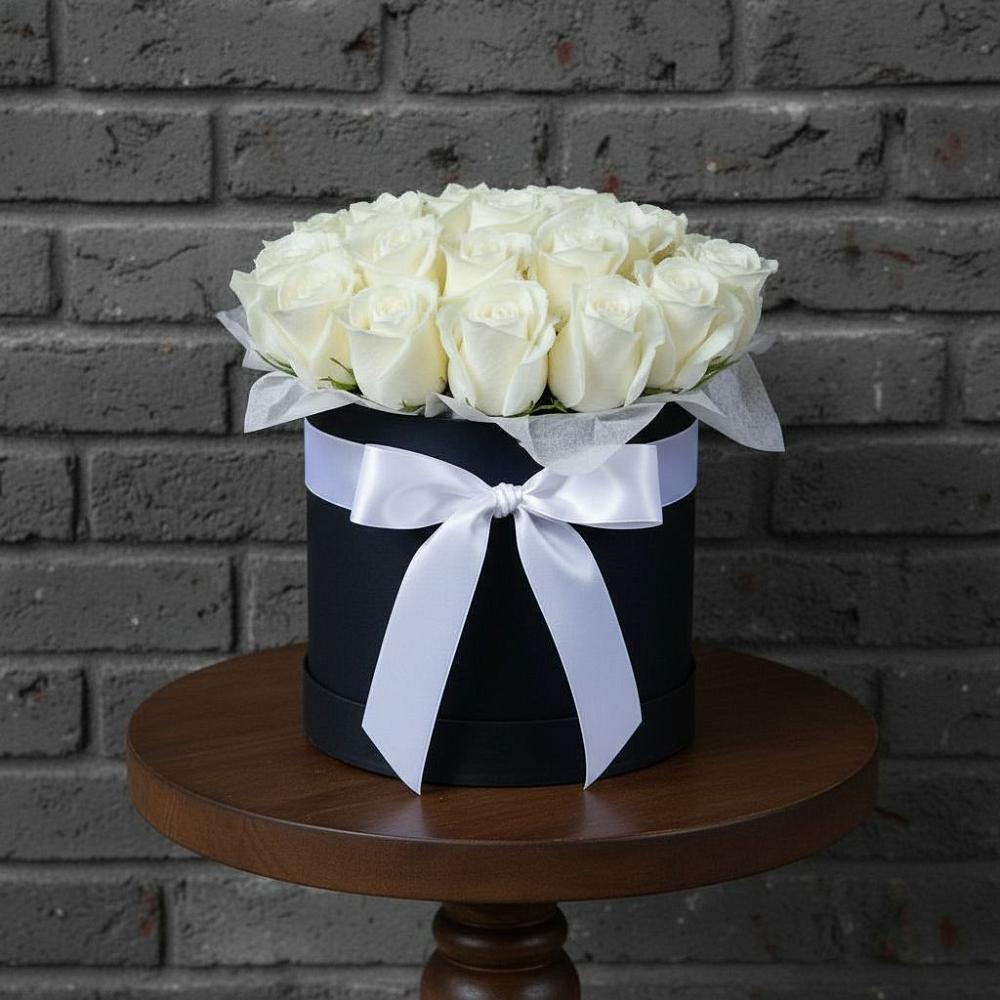 Цветочная композиция из Розы в шляпной коробке в Култаево