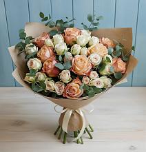 Букет цветов из:  Альстромерии и Розы в Култаево