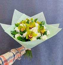 Букет цветов из:  Орхидеи и Розы в Култаево